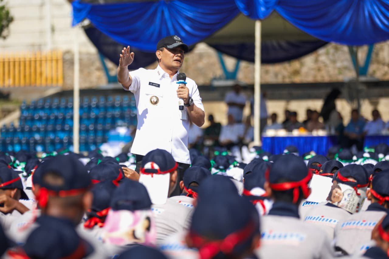 Gubernur Ahmad Luthfi: Mahasiswa Polines Masa Depan Investasi Jawa Tengah